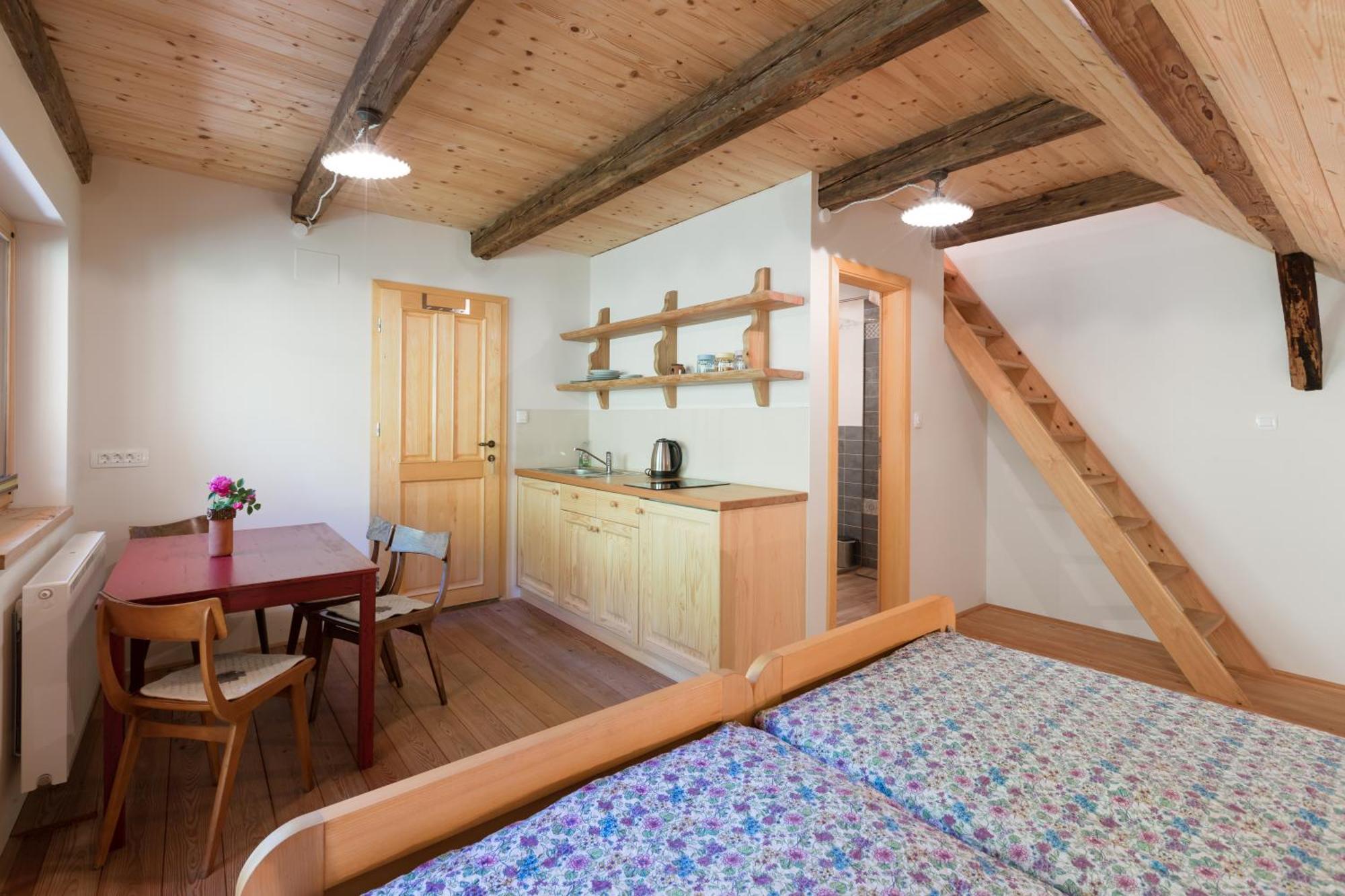Homestead Farm Tesnak Gorenja Vas  Room photo