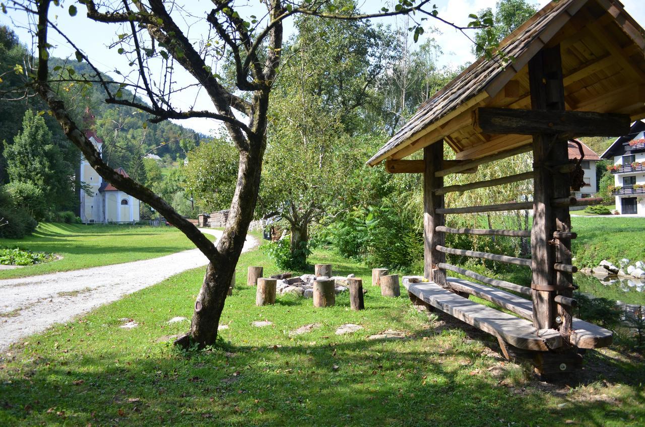 Homestead Farm Tesnak Gorenja Vas  Exterior photo